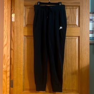 NIKE women’s black joggers size S